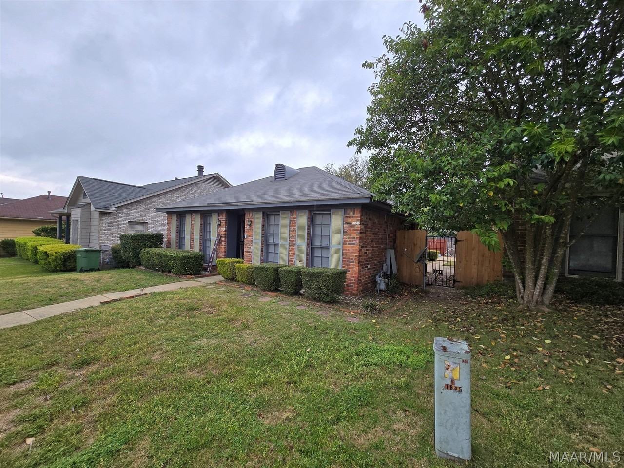 1845 Young Farm Rd - Photo 2 of 23