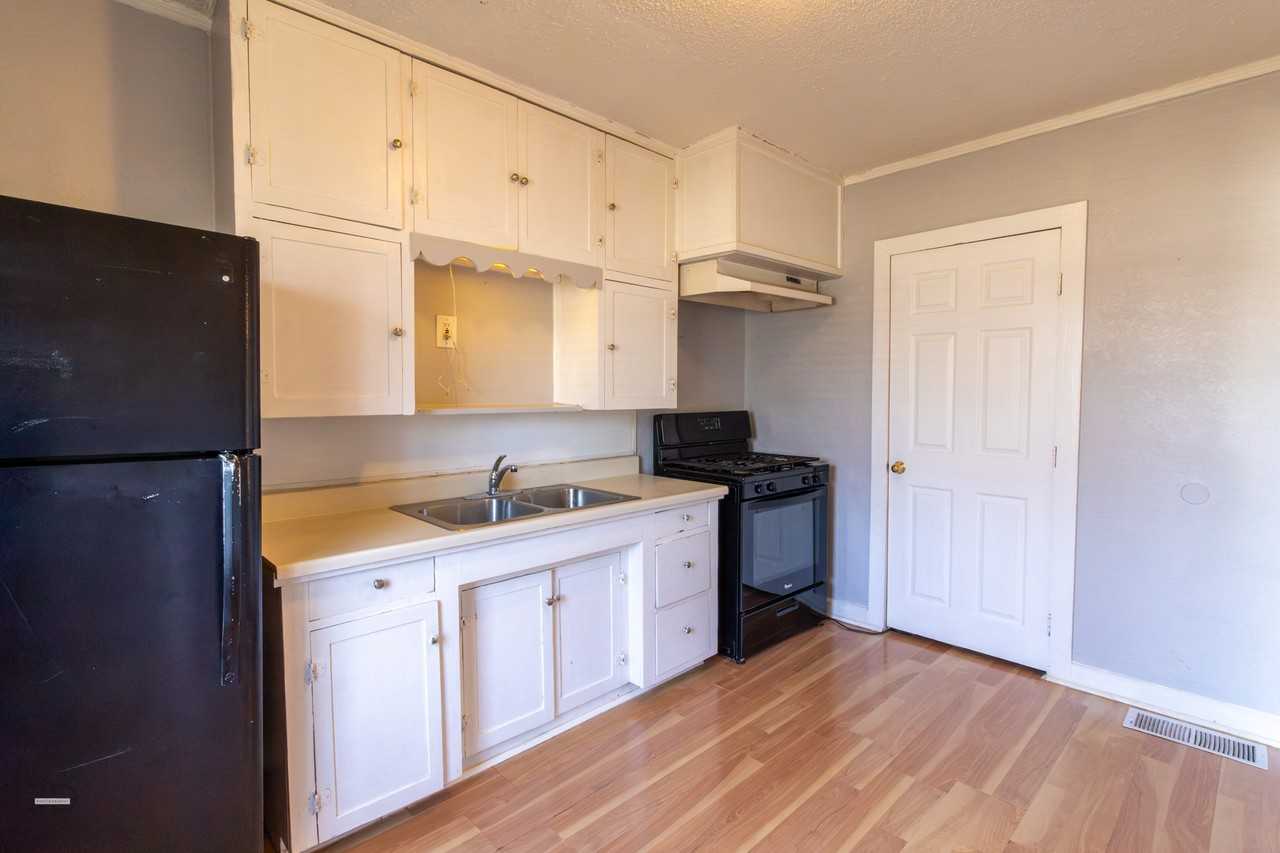 4709 Coronado Avenue - Photo 7 of 14