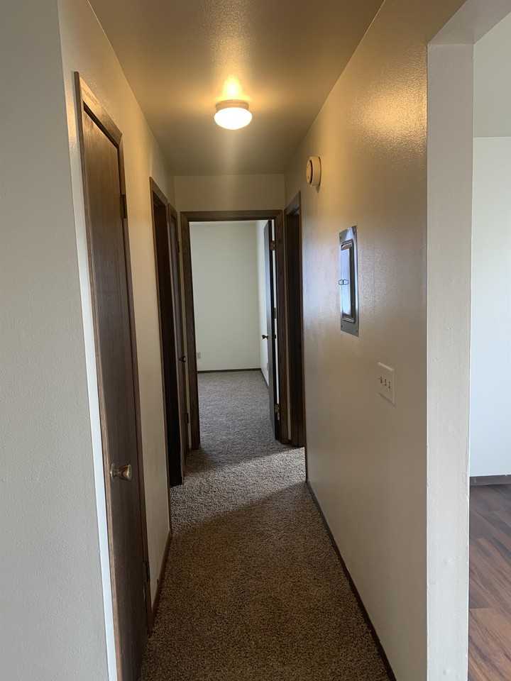 00 Kennedy - Photo 6 of 15