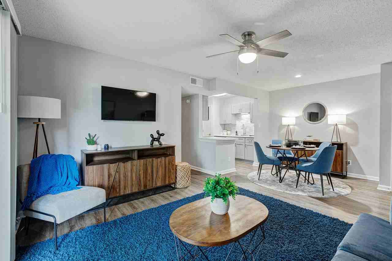 The Emory - 3205 E Olive Road - Photo 4 of 50