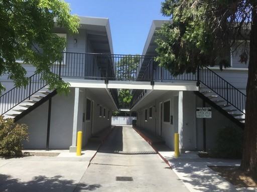 93 W Reed St #7