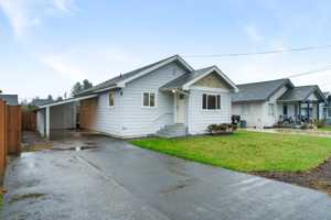 featured image of 208 S Chehalis St #1