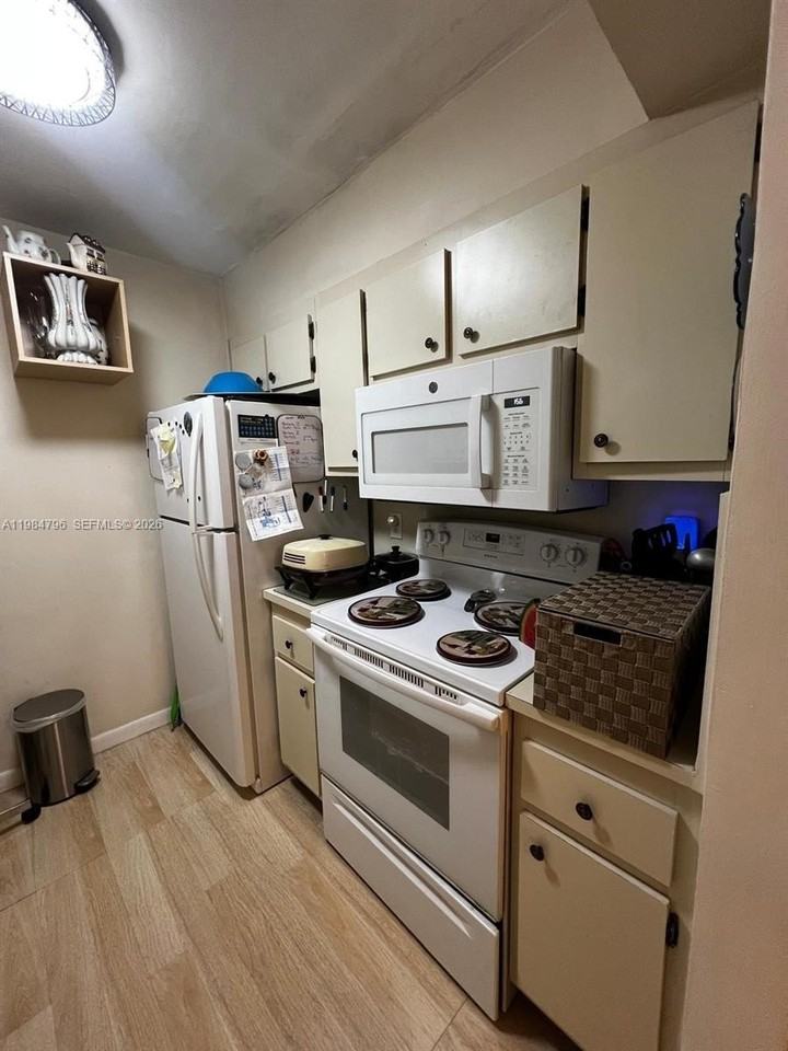 1551 Sw 135th Ter #111G - Photo 6 of 28