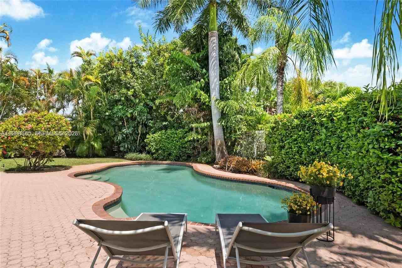 2011 Ne 211th St #0 - Photo 3 of 29