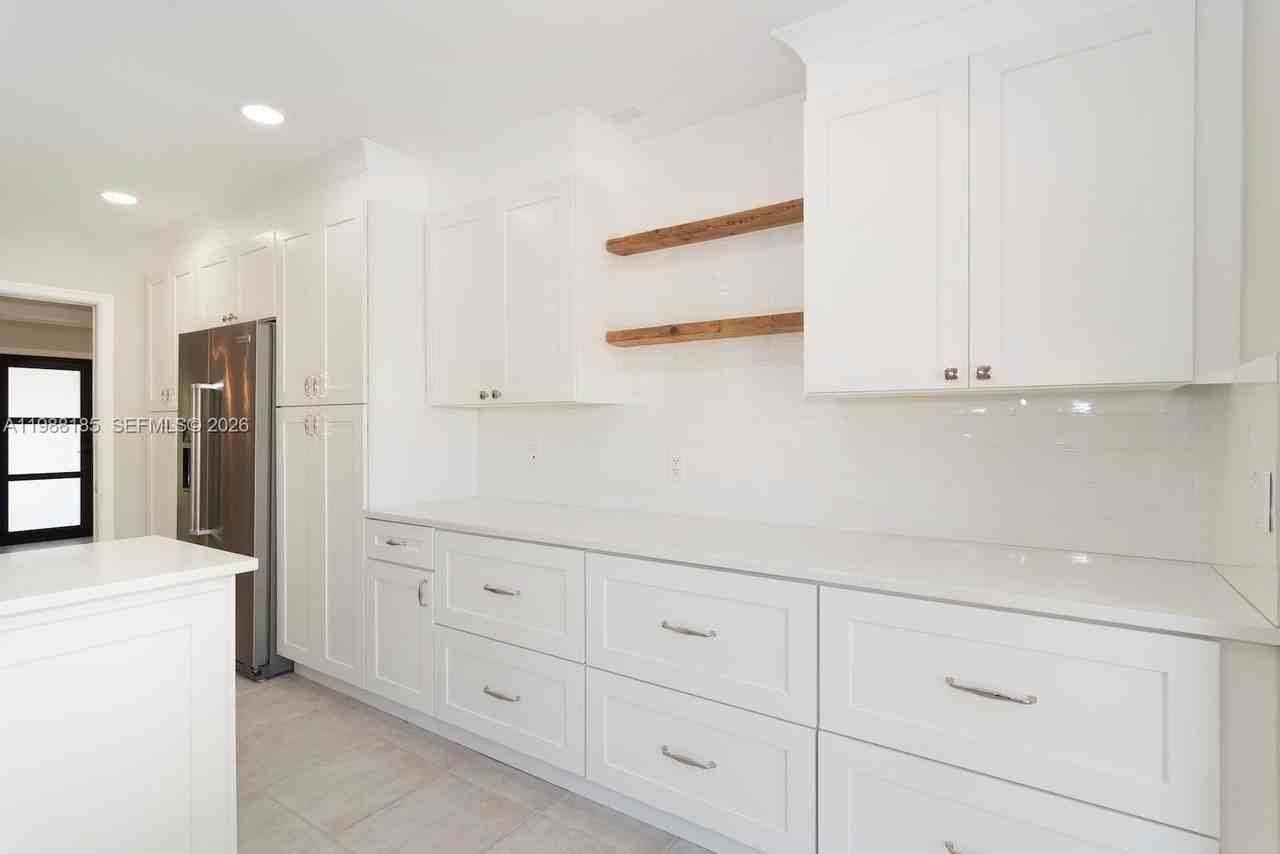 2011 Ne 211th St #0 - Photo 7 of 29