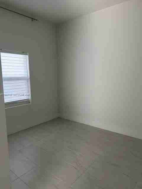 12752 Sw 211th St #2 - Photo 6 of 11