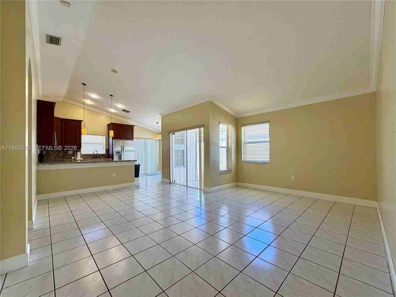 15021 Sw 141st Ln - Photo 3 of 14