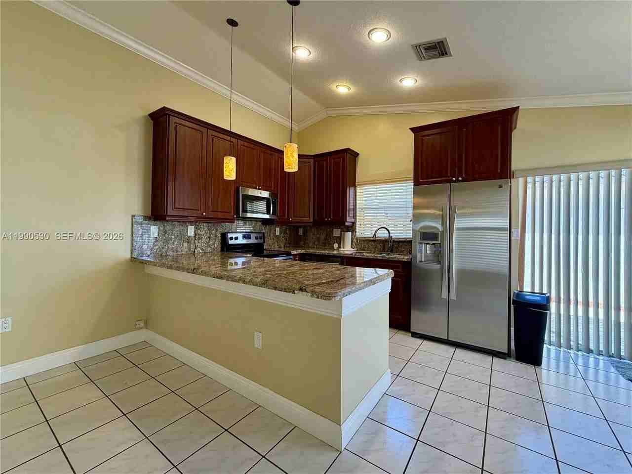 15021 Sw 141st Ln - Photo 4 of 14