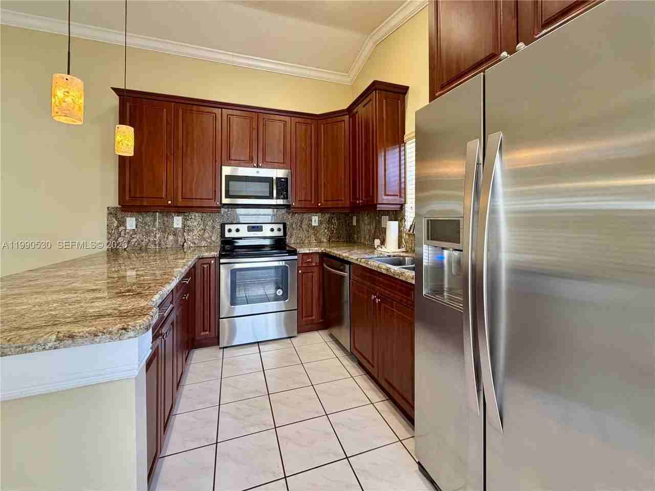 15021 Sw 141st Ln - Photo 5 of 14