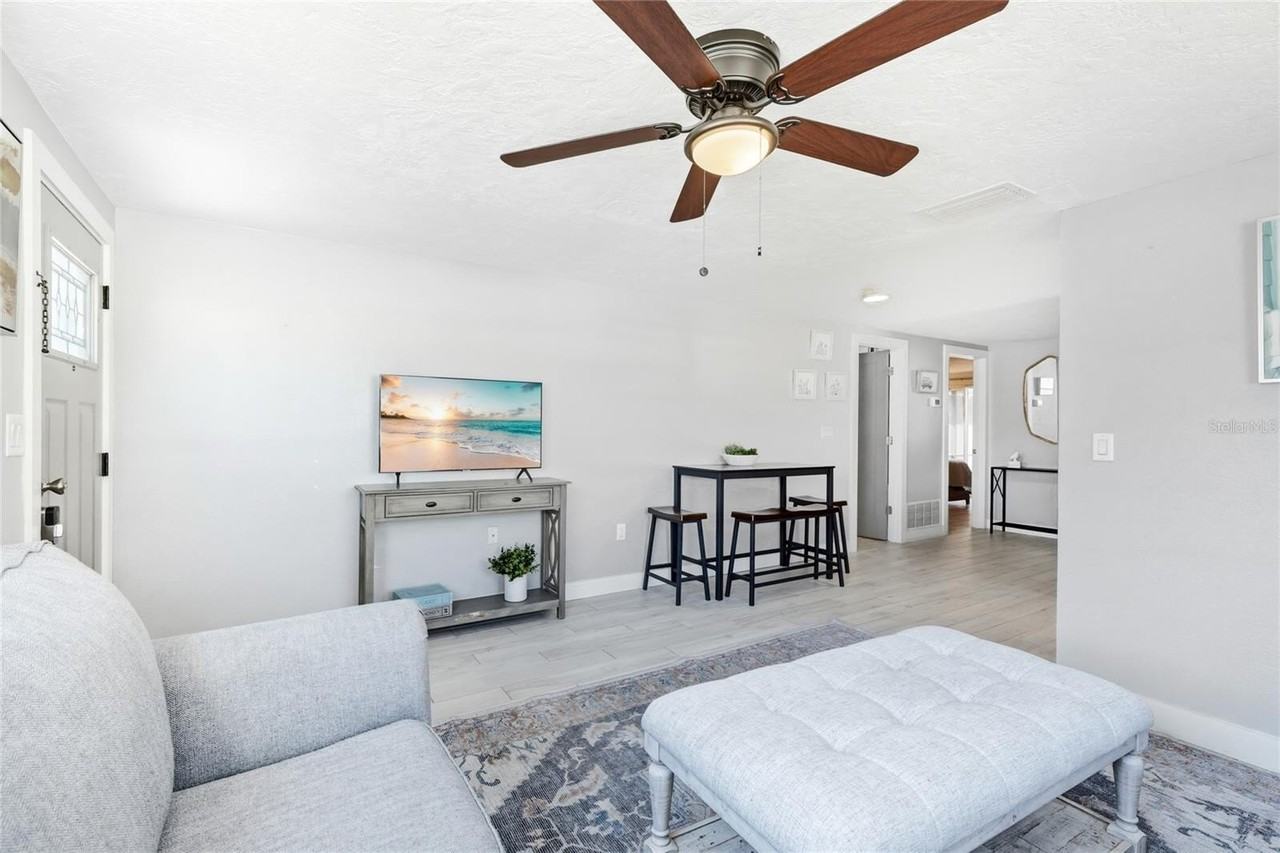 5320 Moeller Ave - Photo 3 of 26