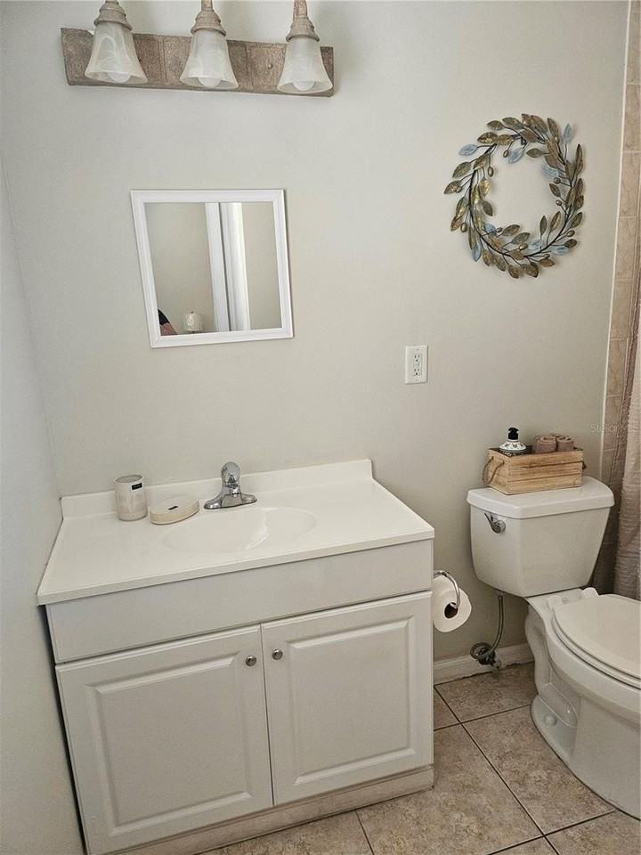 220 Park Blvd N #202 - Photo 5 of 8