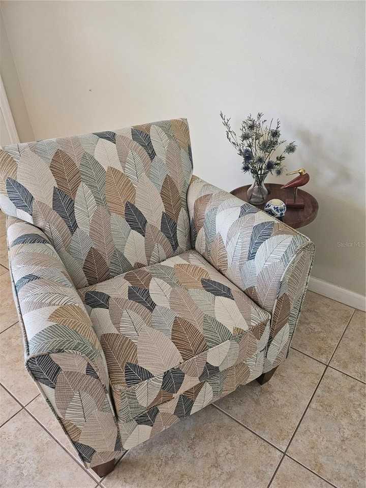 220 Park Blvd N #202 - Photo 7 of 8