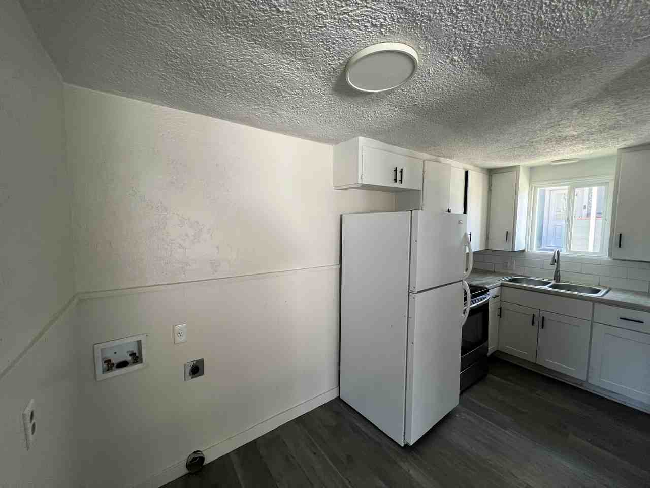 1055-1085 16th Street SE - Photo 7 of 15