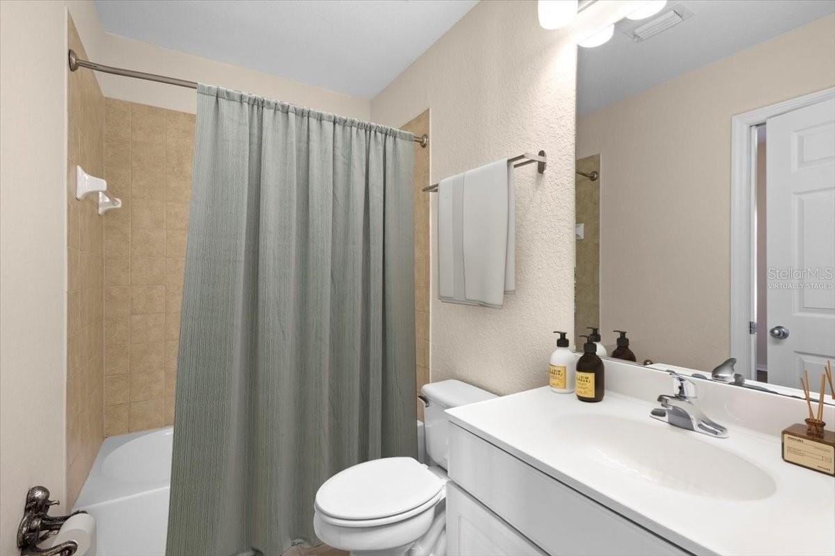 111 S Sherrill St - Photo 7 of 28