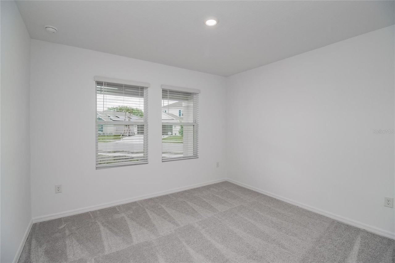 2454 Slippery Rock St - Photo 3 of 37