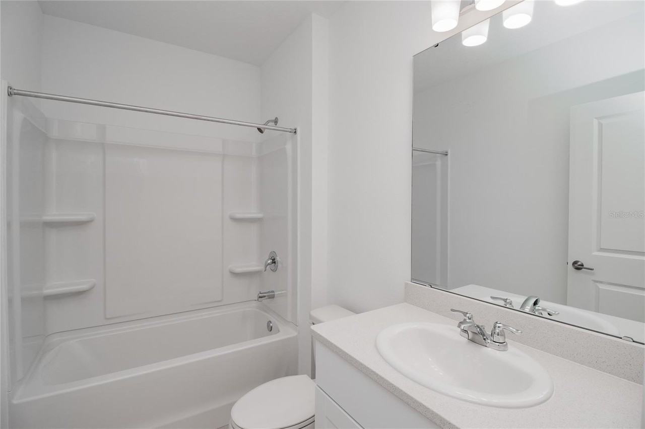 2454 Slippery Rock St - Photo 5 of 37