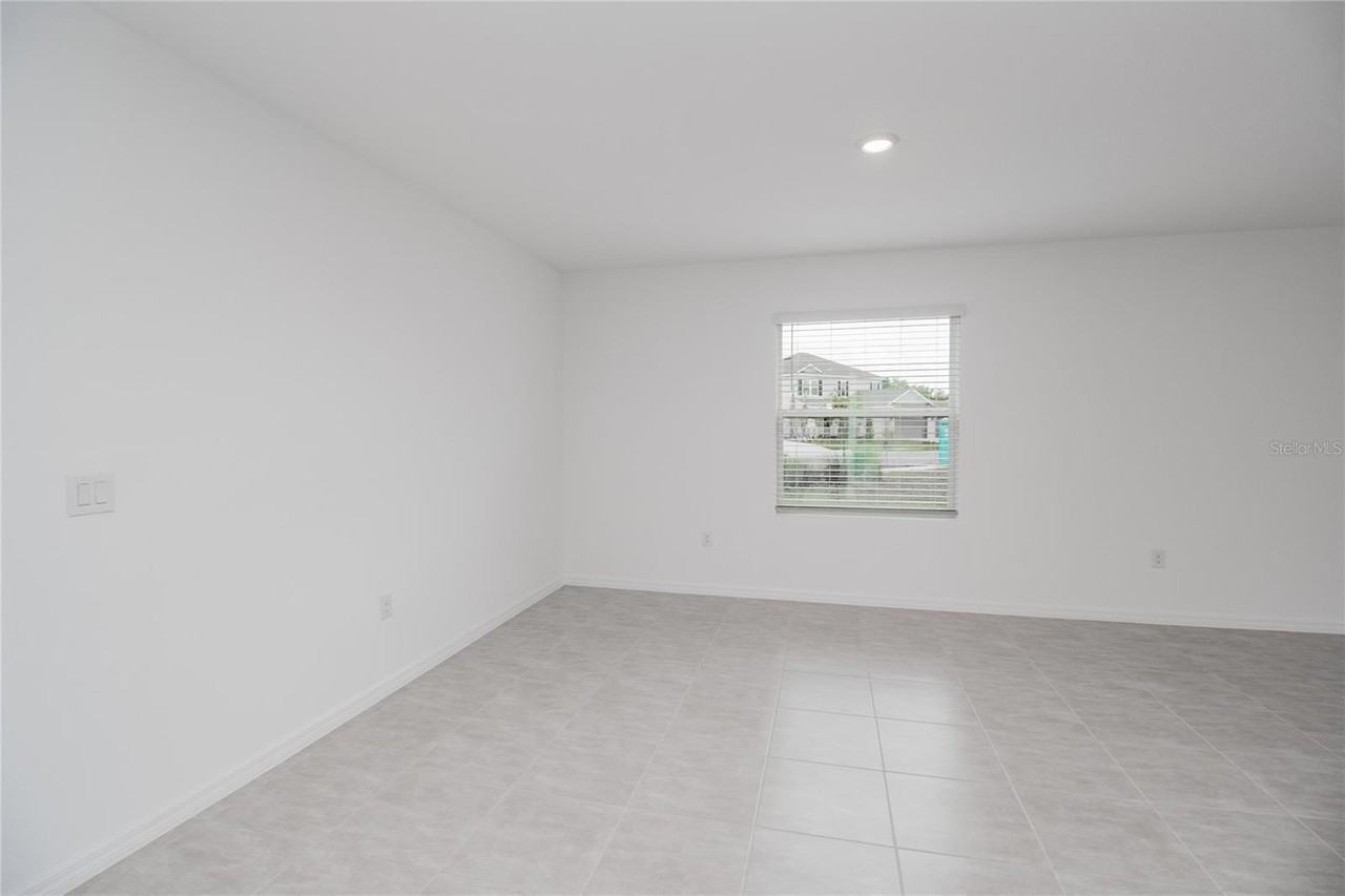 2454 Slippery Rock St - Photo 7 of 37