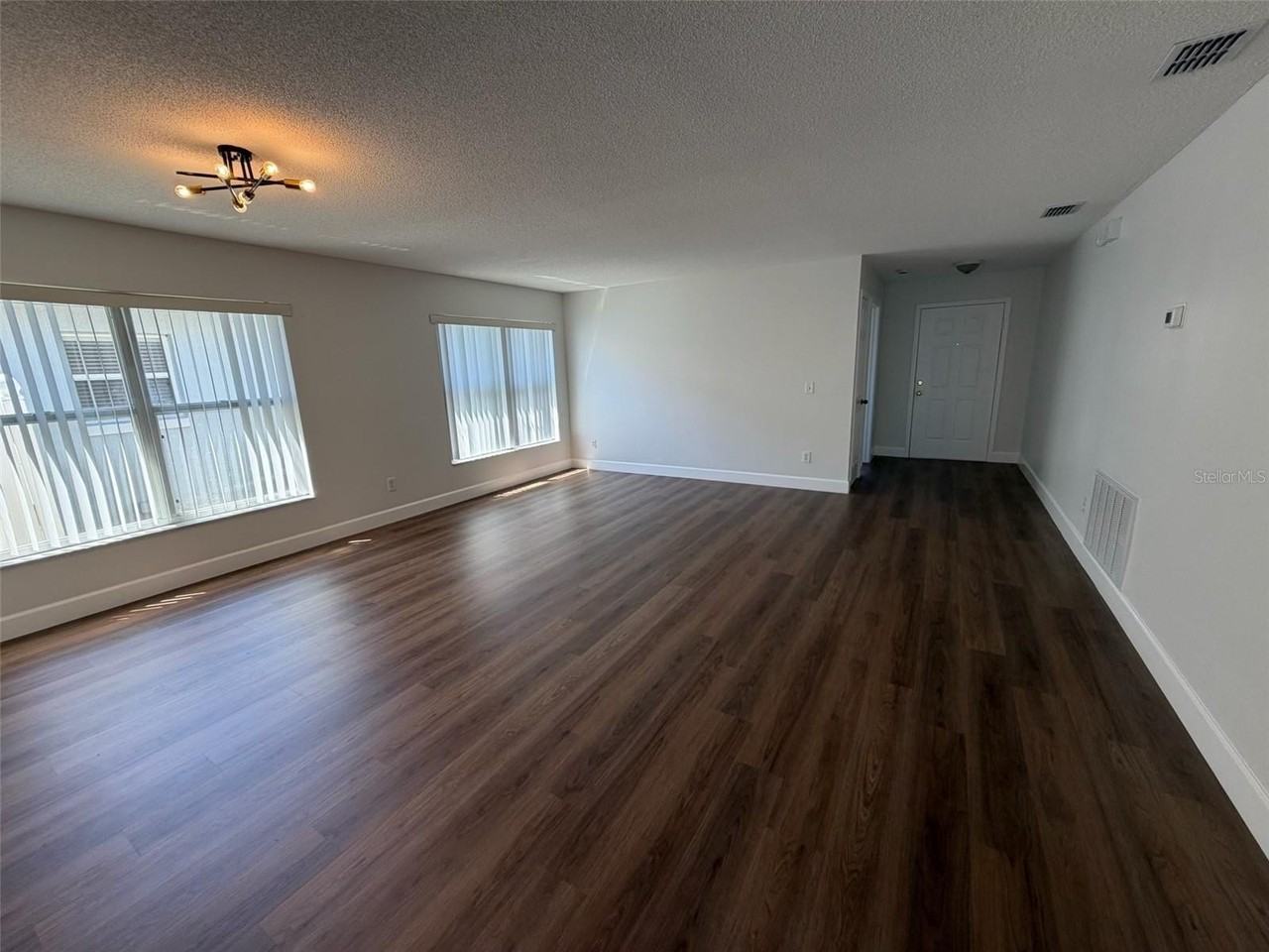 12953 Los Alamitos Ct - Photo 3 of 16