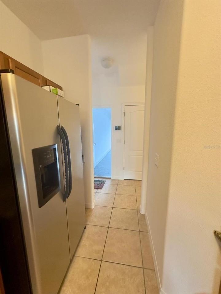 1335 Priory Cir - Photo 5 of 31