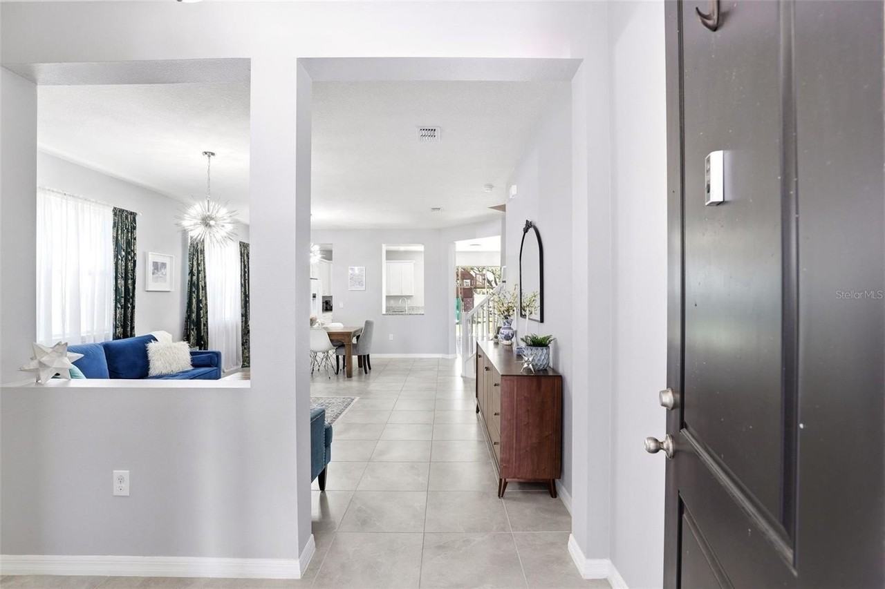 8138 Soldierwood St - Photo 4 of 50