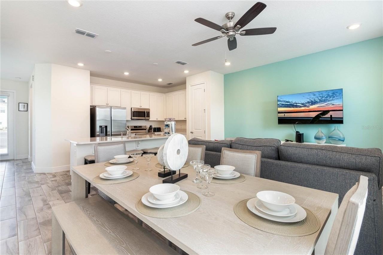 3024 Caribbean Soul Dr - Photo 5 of 50