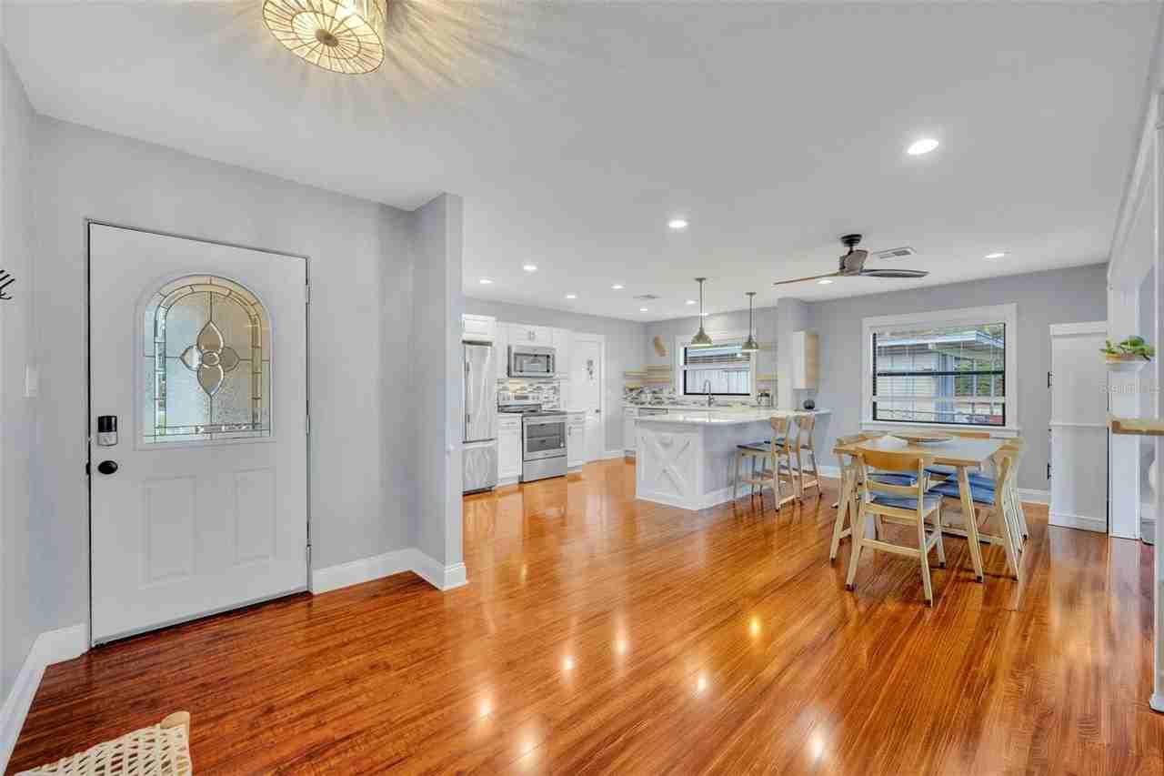 1081 Lake Weldona Dr - Photo 3 of 28