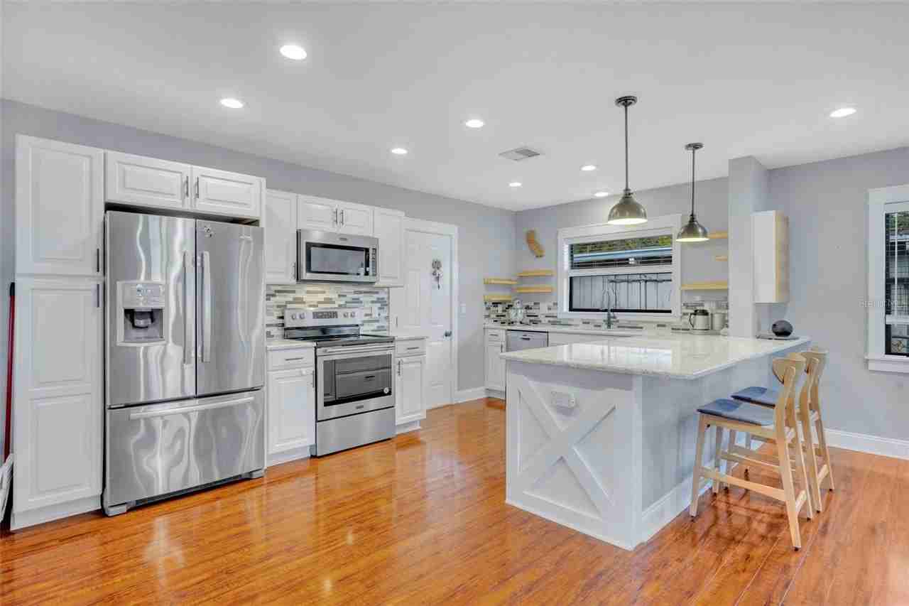 1081 Lake Weldona Dr - Photo 4 of 28