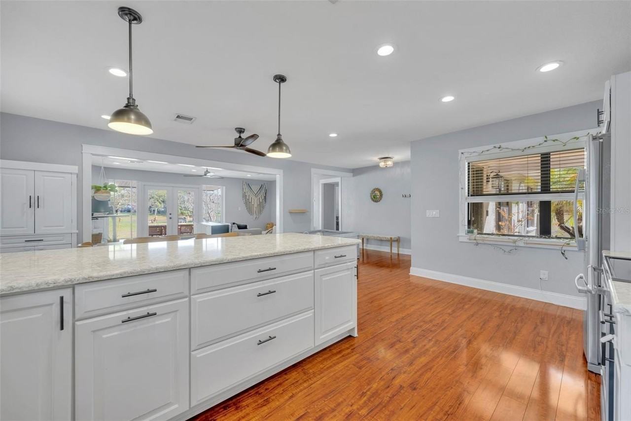 1081 Lake Weldona Dr - Photo 6 of 28