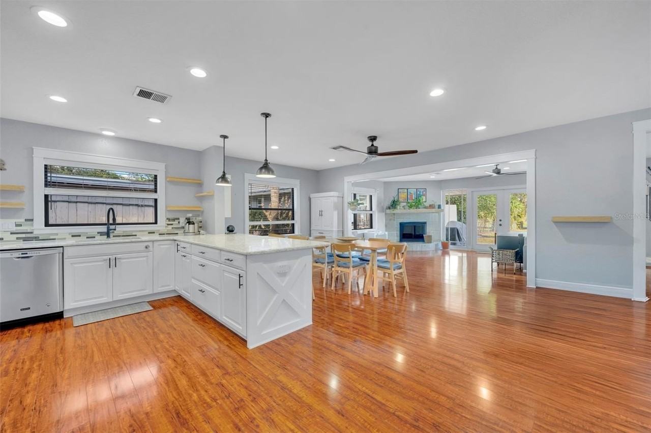 1081 Lake Weldona Dr - Photo 7 of 28