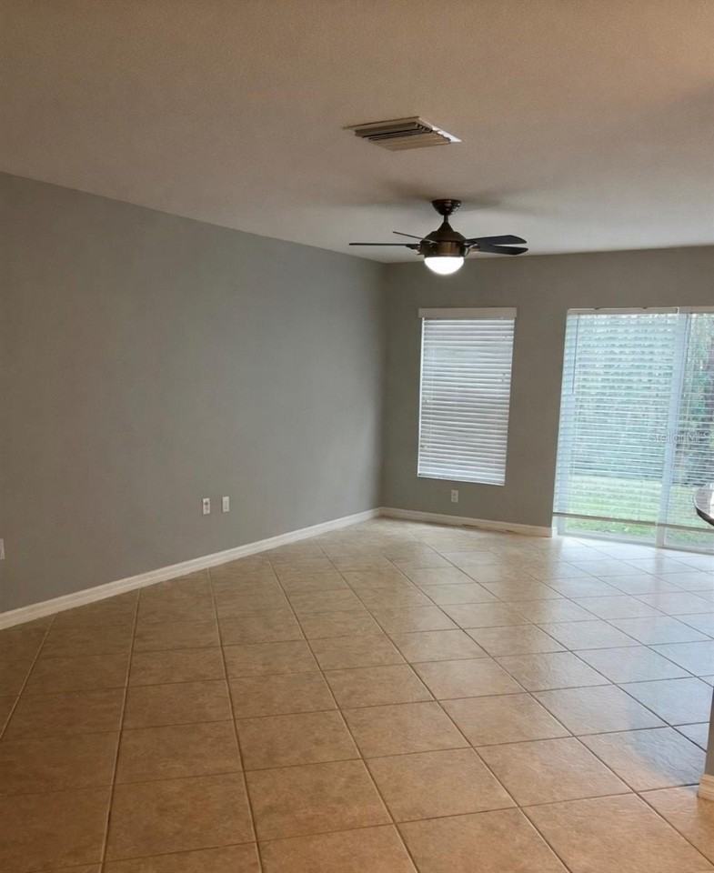 2756 Birchcreek Dr - Photo 4 of 15