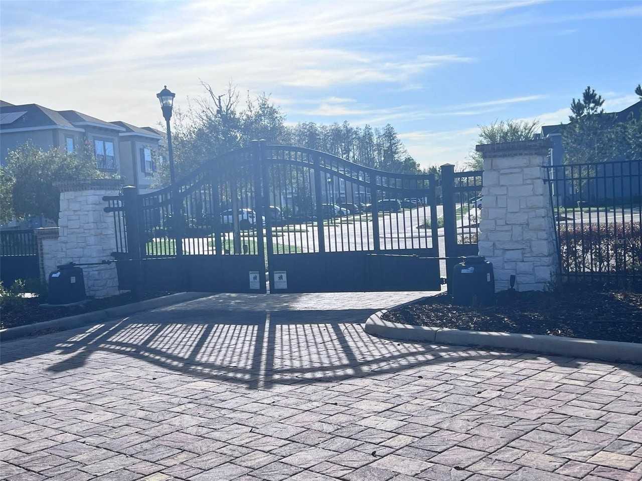 18604 Noble Caspian Dr - Photo 4 of 28