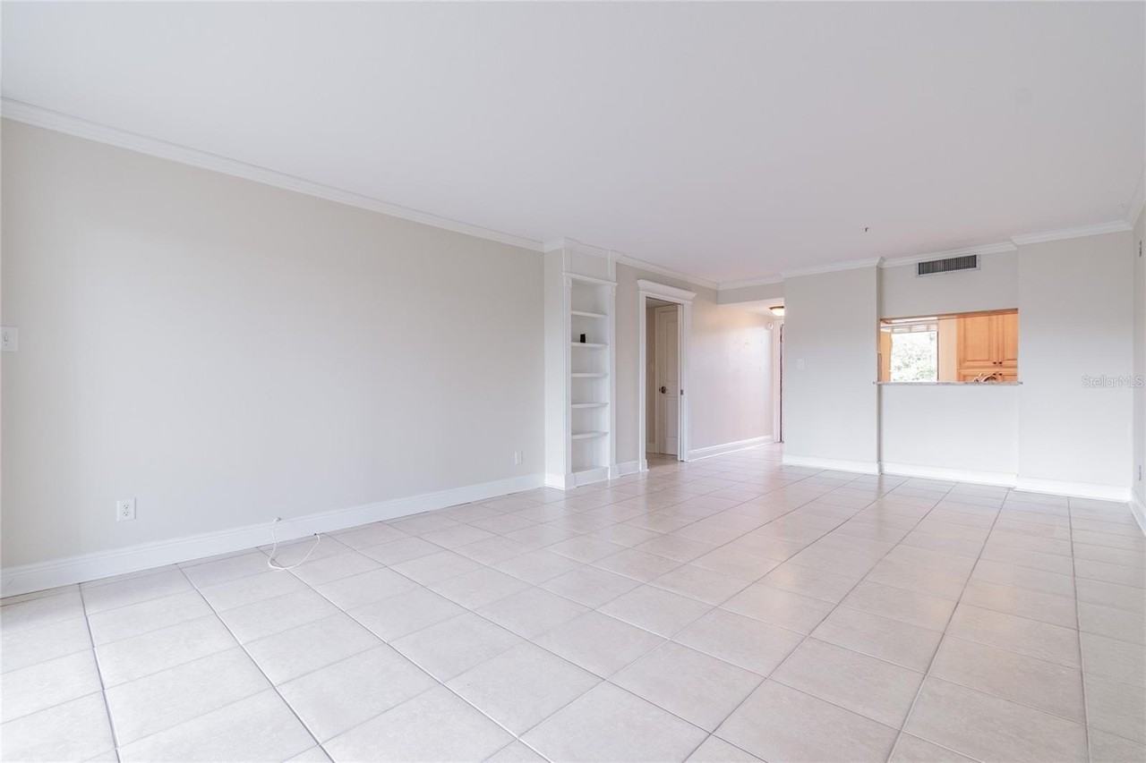 13618 Greenfield Dr #305 - Photo 6 of 40