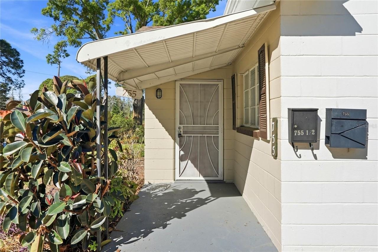 755 Alamanda Way S - Photo 2 of 22