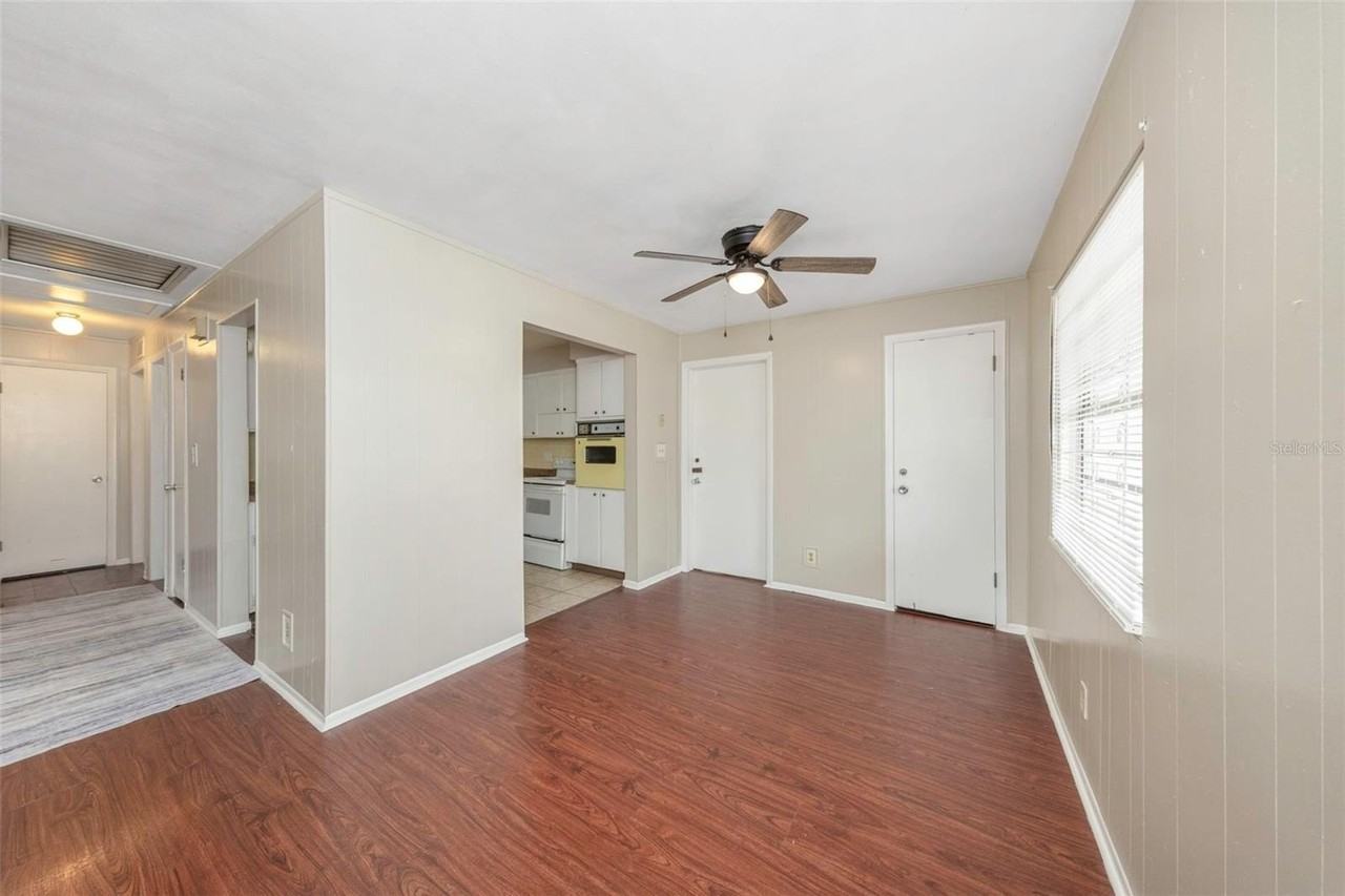 2423 Auburn St S - Photo 6 of 22