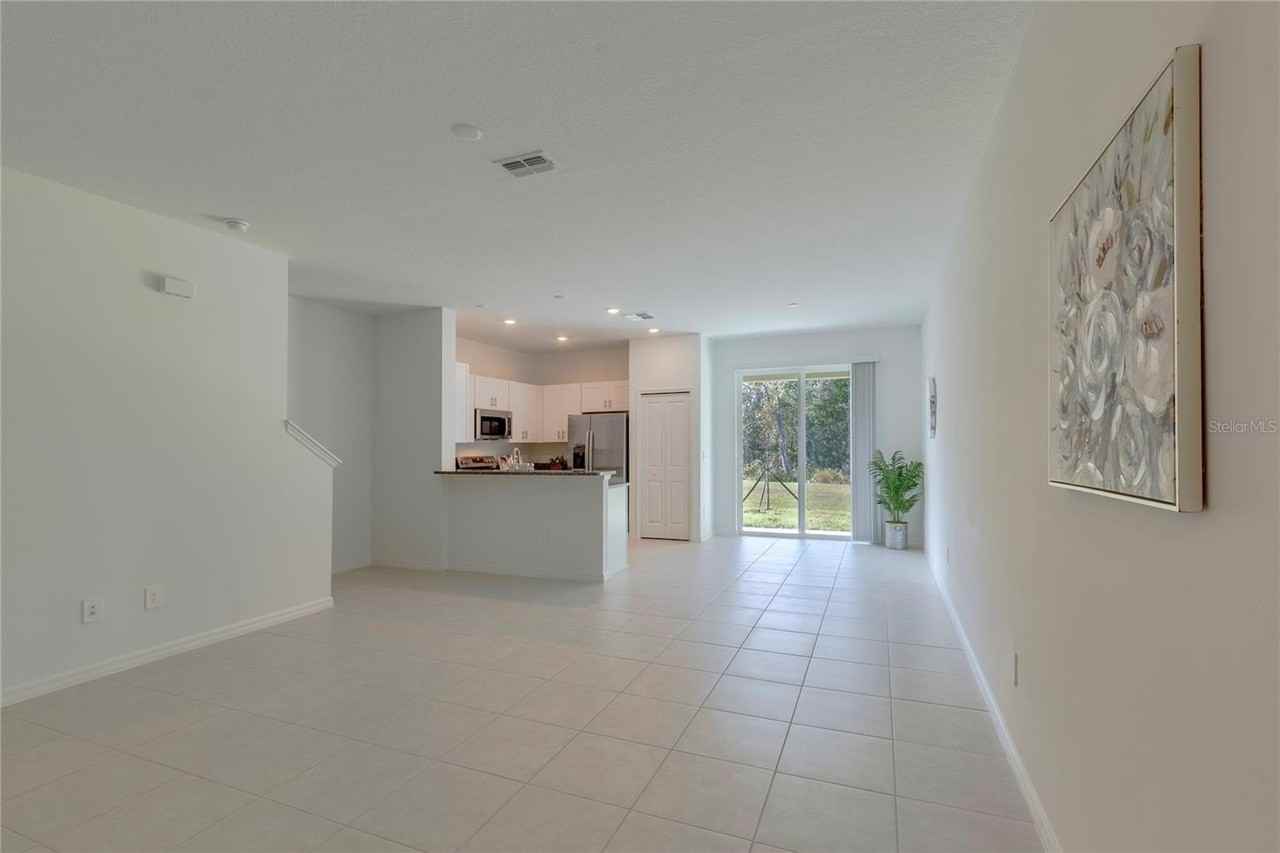 11091 Wishing Cloud Rd - Photo 2 of 25