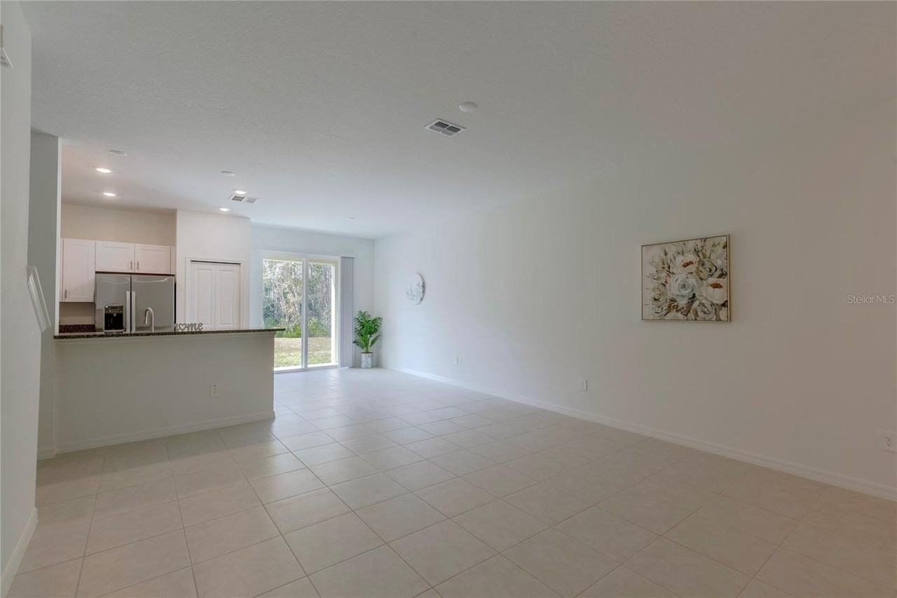 11091 Wishing Cloud Rd - Photo 4 of 25