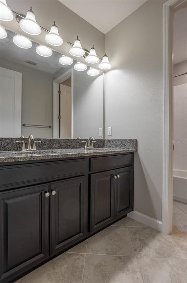 11715 Navajo Sandstone St - Photo 7 of 38