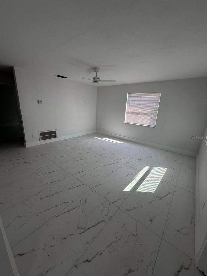 3446 Dahlia Pl #B - Photo 4 of 15