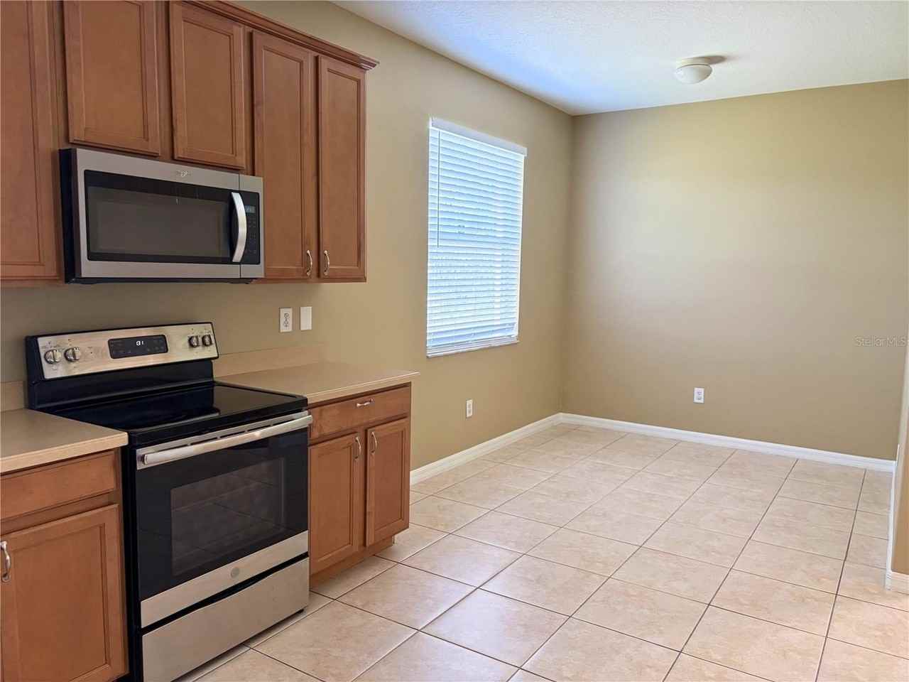 7514 Dragon Fly Loop - Photo 3 of 11