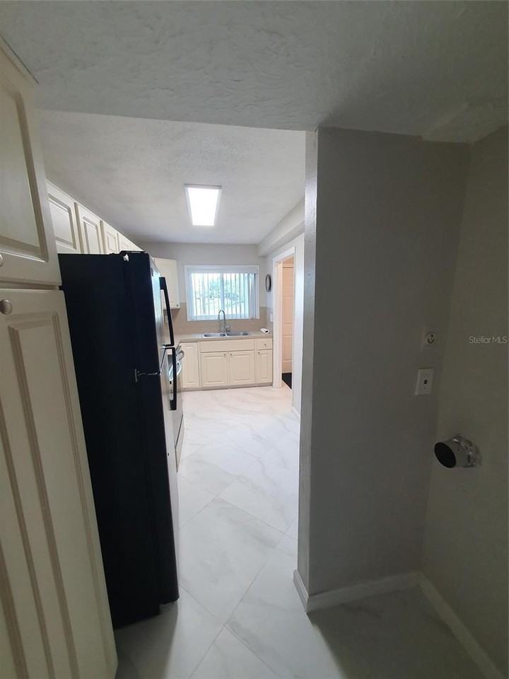 1927 Orange Boulevard Way - Photo 3 of 8