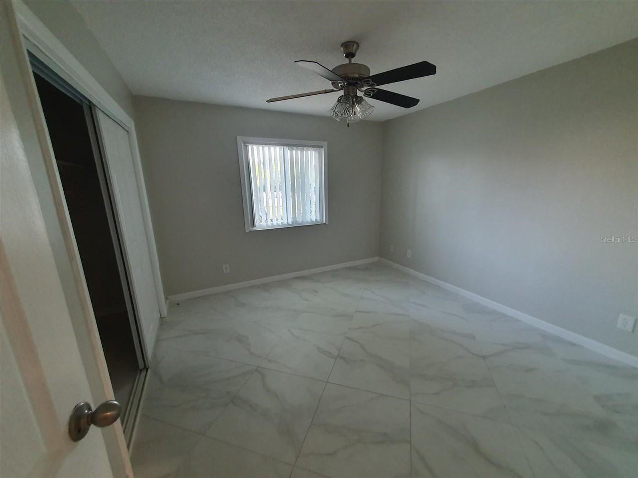 1927 Orange Boulevard Way - Photo 4 of 8