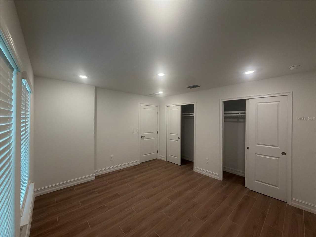 1427 W Chestnut St - Photo 6 of 27