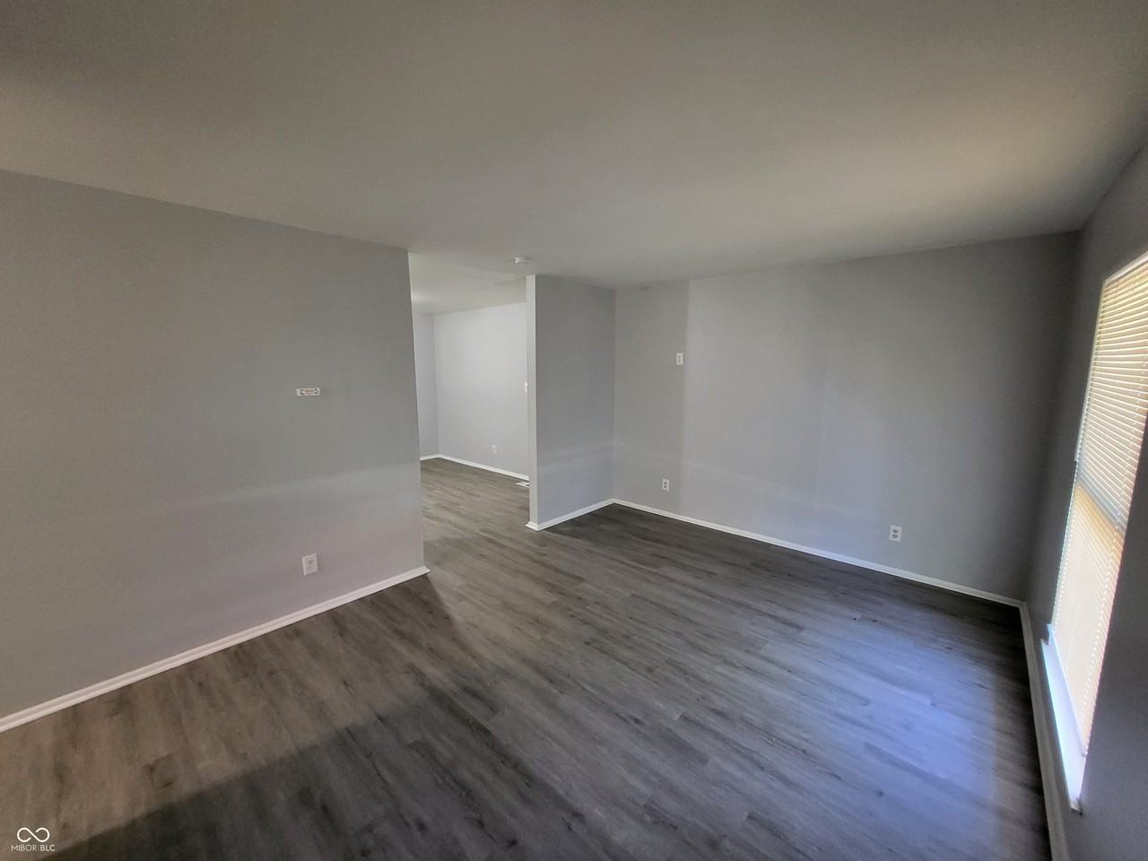 4113 Diller Dr - Photo 5 of 17