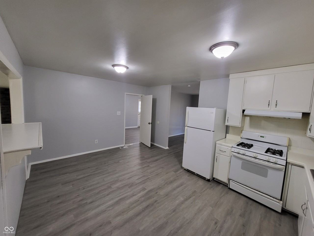 4113 Diller Dr - Photo 7 of 17