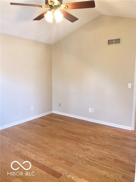 496 E 10th St - Photo 7 of 11