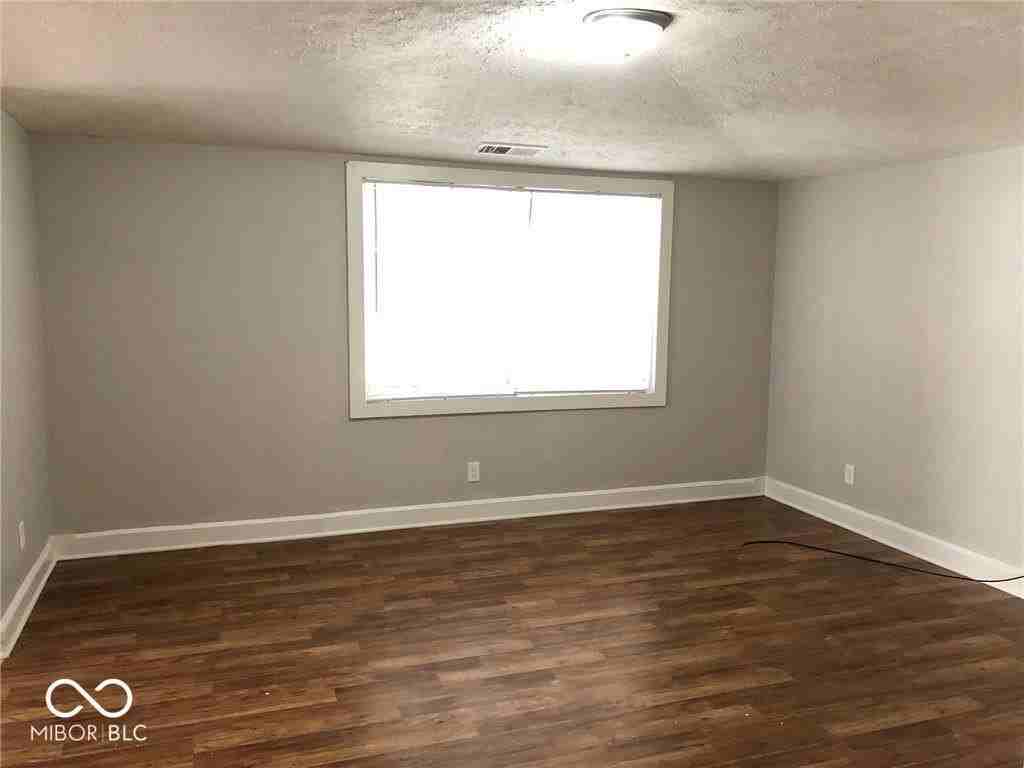 651 N Beville Ave - Photo 2 of 13