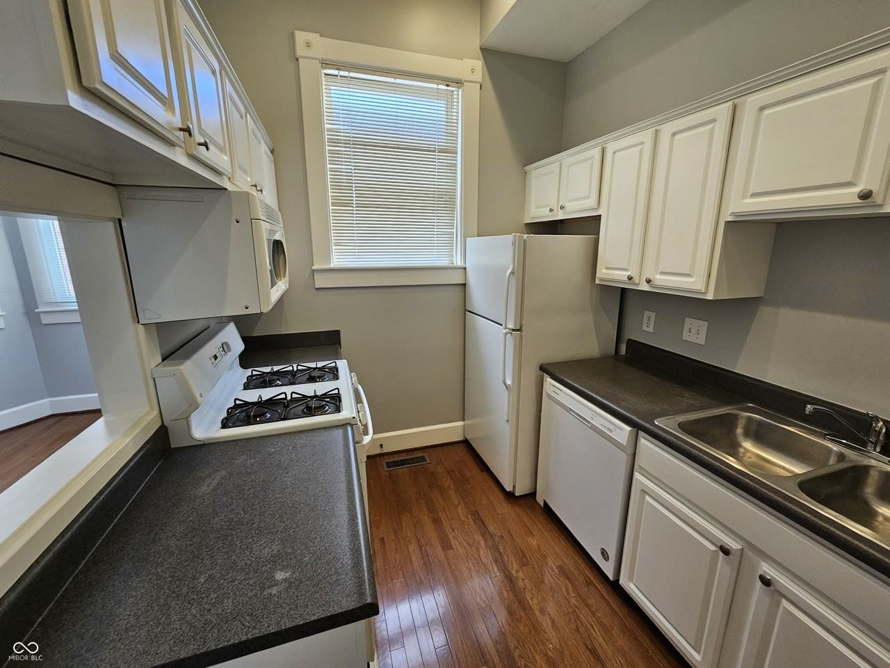 916 N Alabama St - Photo 5 of 16