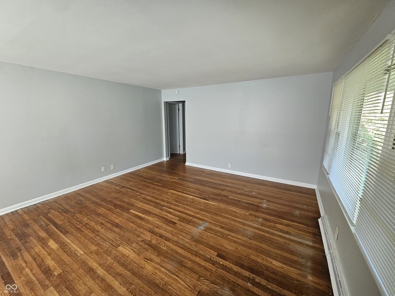 2107 W Coil St - Photo 3 of 16