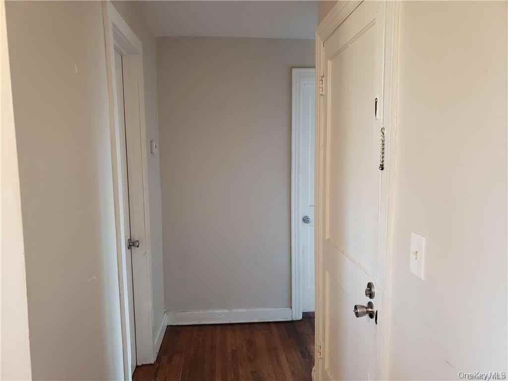 18 Reservoir Rd Unit 3 - Photo 3 of 11