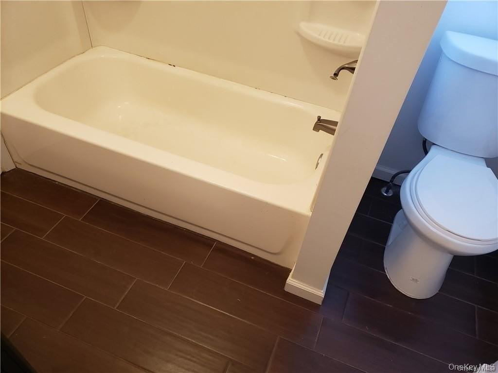 18 Reservoir Rd Unit 3 - Photo 6 of 11